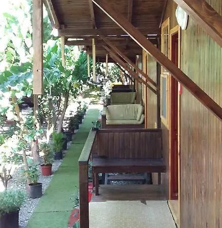 Zakkum Pansiyon Antalya