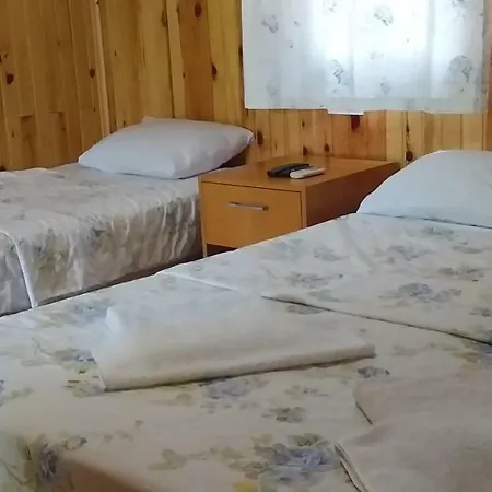 Zakkum Pansiyon *
