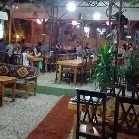 Zakkum Pansiyon *