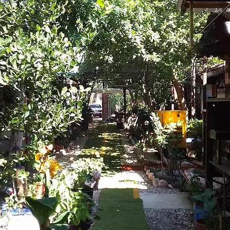 Zakkum Quarto em Acomodações Particulares